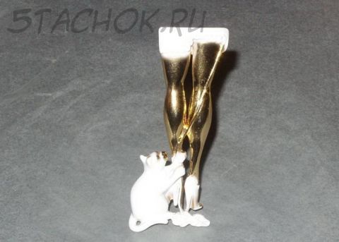 Брошь "Кошка распускает юбку" под золото и ювелирная эмаль