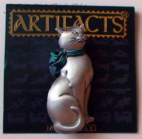 Брошь "Кошечка с шарфиком" под олово