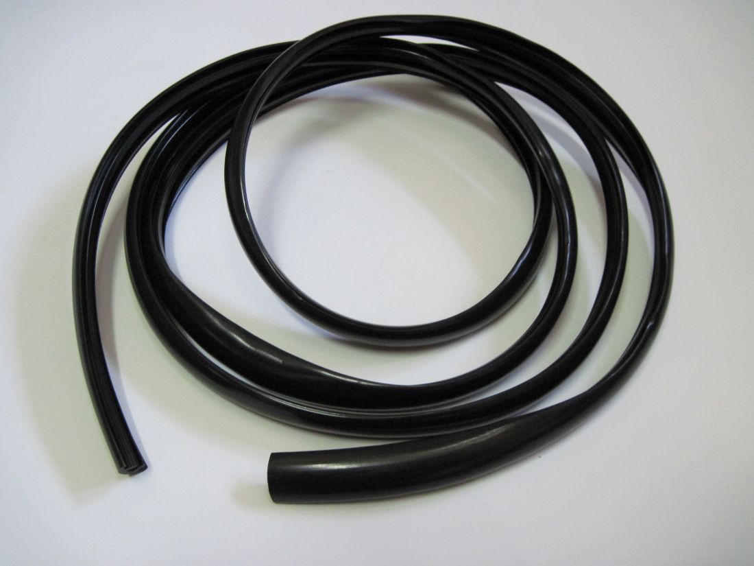 Комплект резинок вставных верхних к дугам аэродинамическим "LUX" (для 2 дуг по 1,3м)