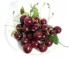 Черешня крупная
