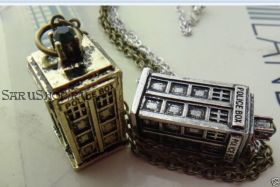 Кулон - Доктор Кто / Doctor Who. TARDIS, Police Box.