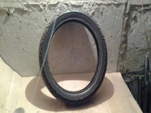 шина 110/70-17  универсальные запчасти  Pirelli