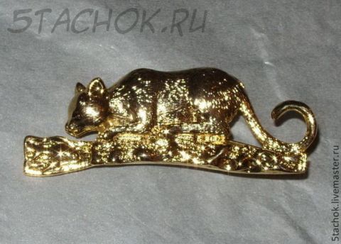 Брошь "Кошка и рыбка" под золото