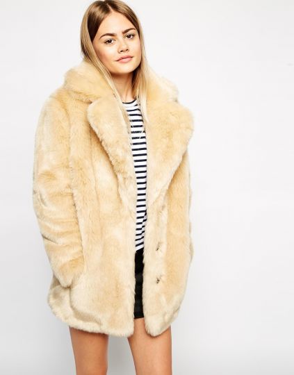 Шуба из искусственного меха с большим воротником ASOS
