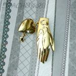 Брошь "Оберегая любовь" под золото