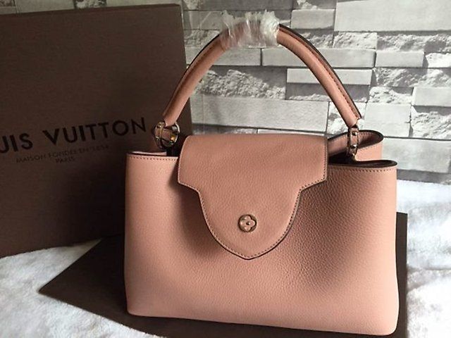 Сумка Louis Vuitton Capucines MM 1:1