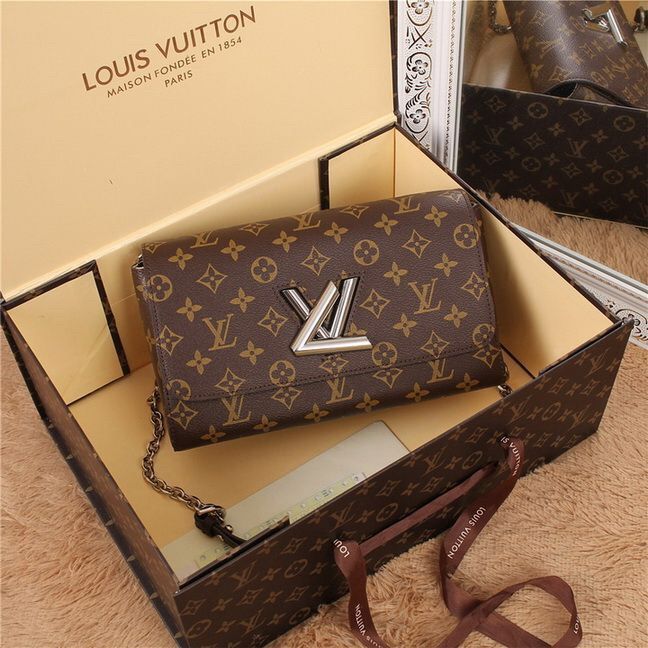 Клатч Louis Vuitton