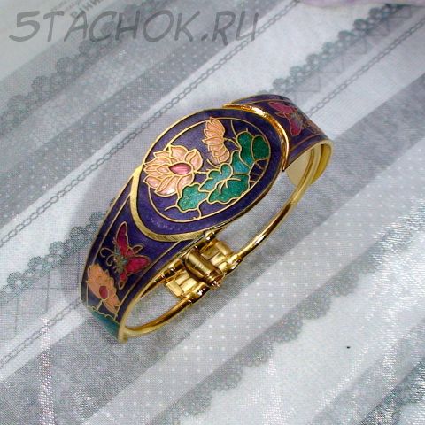 Браслет "Бабочки и цветы на синем" под золото/клуазоне