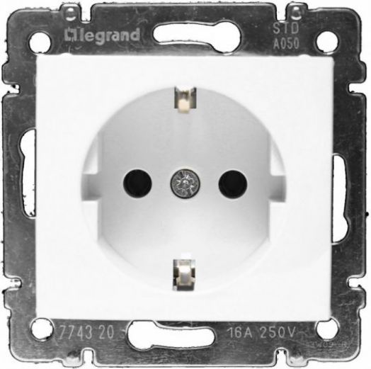 Розетка с заземлением Legrand Valena белая 774420