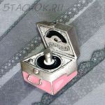 Брошь"Ретро-проигрыватель" под черненое серебро/эмаль