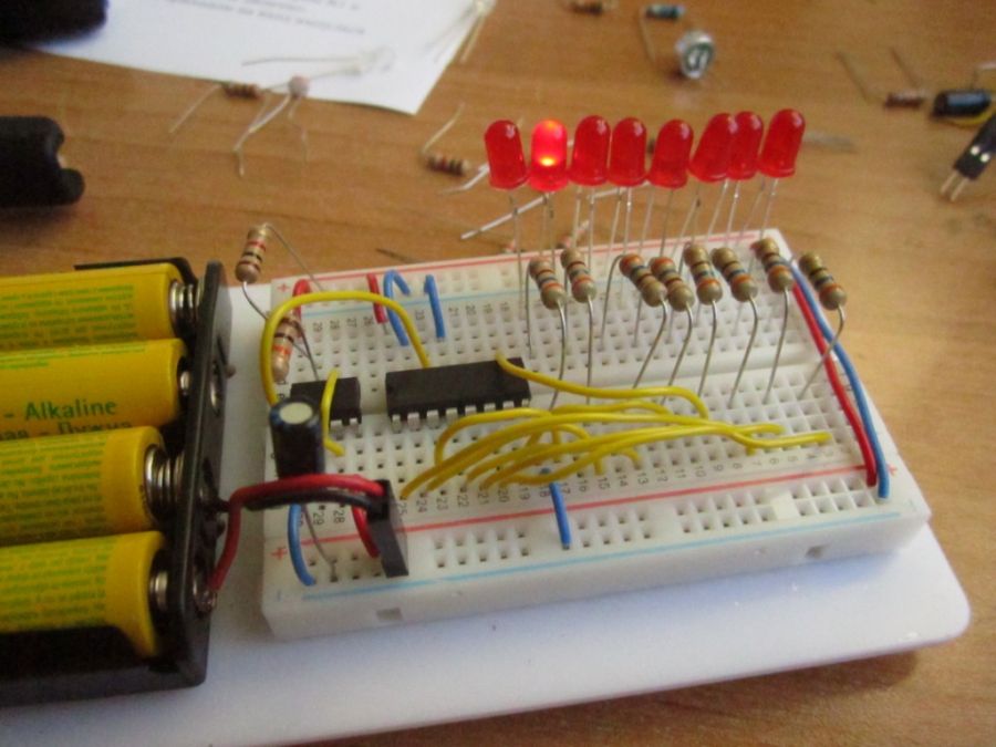 Конструктор детский электронный "Эксперименты с микросхемами"