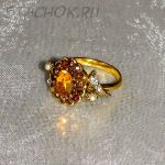 Кольцо оранжево-белое под золото