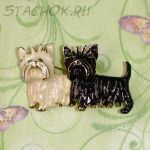 Брошь "Пара терьерчиков" под золото, эмаль, стразы