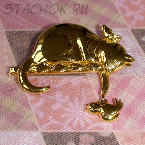Брошь "Кошка и птичка" под золото