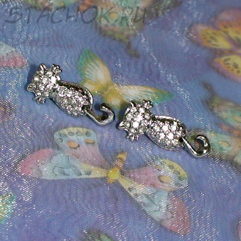 Серьги-гвоздики "Котейки" под серебро, стразы