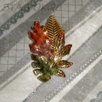 Брошь "Осенние листья" под золото, эмаль