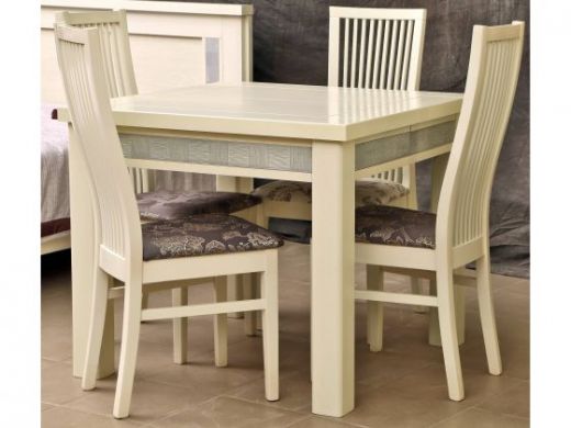 Столы обеденные