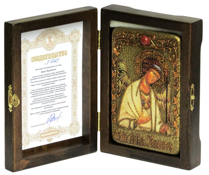 Настольная икона "Ангел Хранитель" (10*15 см, Россия) на натуральном мореном дубе, в подарочной коробке