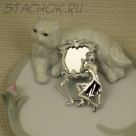 Брошь "Дама у зеркала" цвет серебра (AJC США)