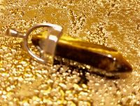 Маятник из тигрового глаза