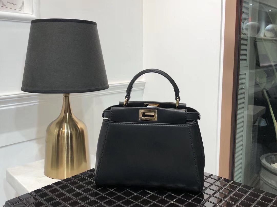 Fendi Peek-a-boo Mini 23 cm