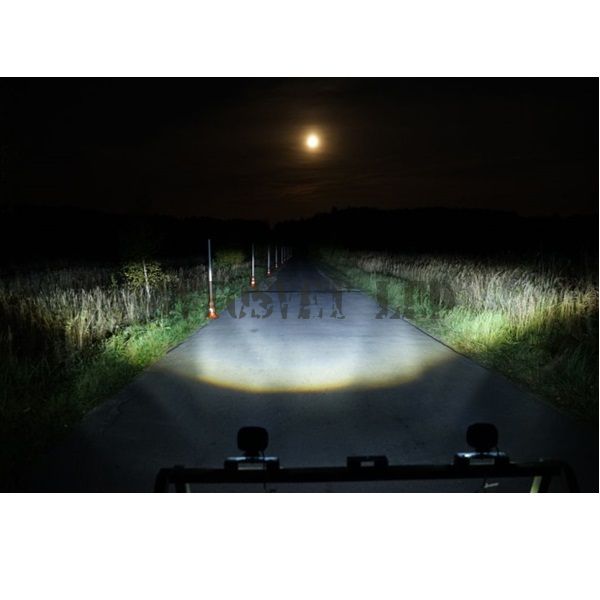 Противотуманные светодиодные фары ASF4-30W Flood на Niva Urban