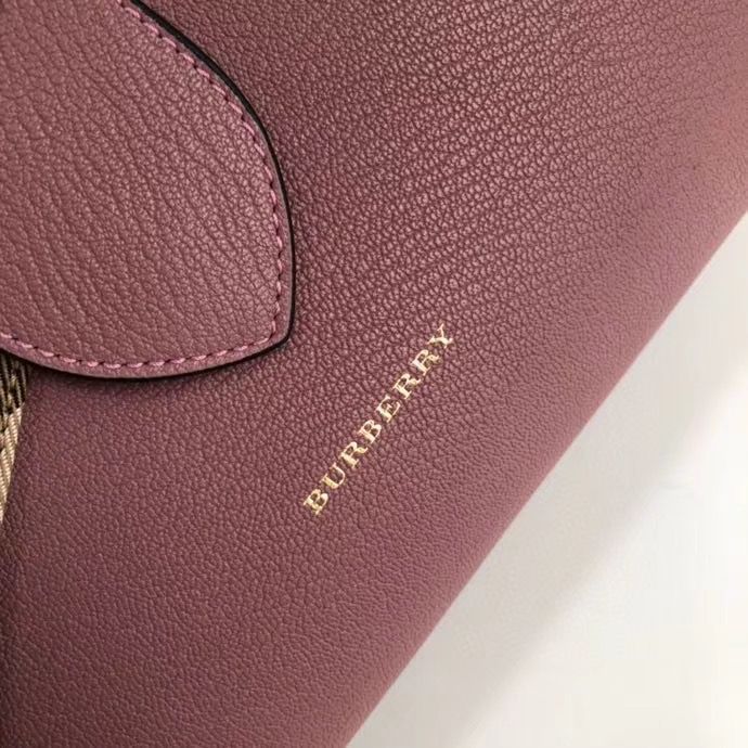 Сумка Burberry The Buckle