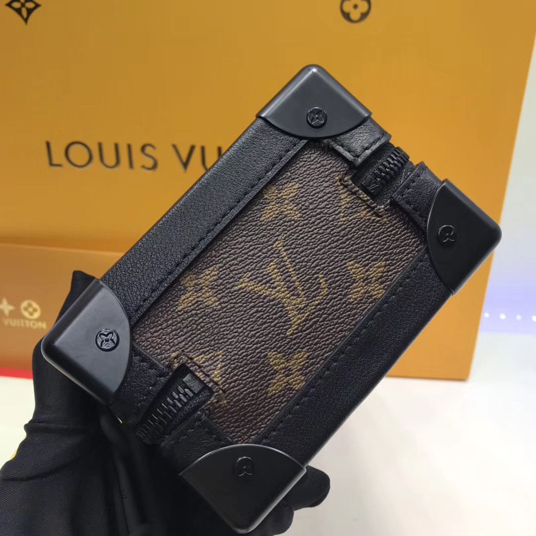 Клатч Louis Vuitton Soft Trunk