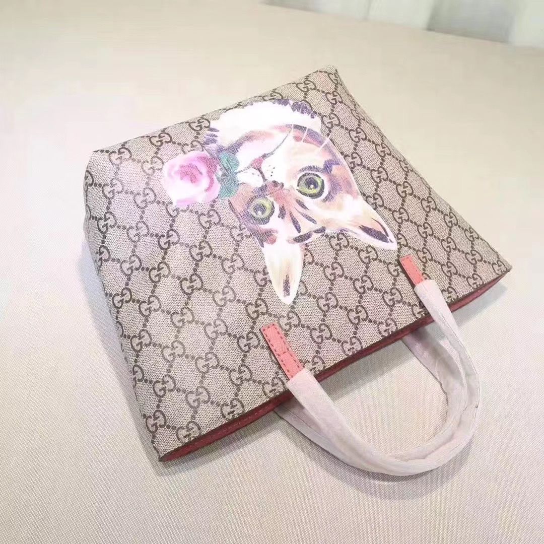 Gucci 21 x 20 x 10 cm