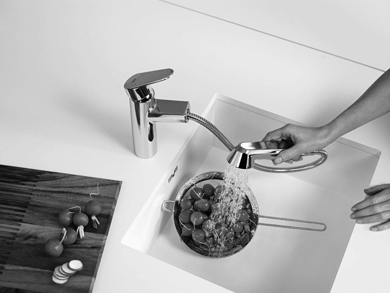 Смеситель Grohe Eurodisc Cosmopolitan для кухни 32257002 схема 7