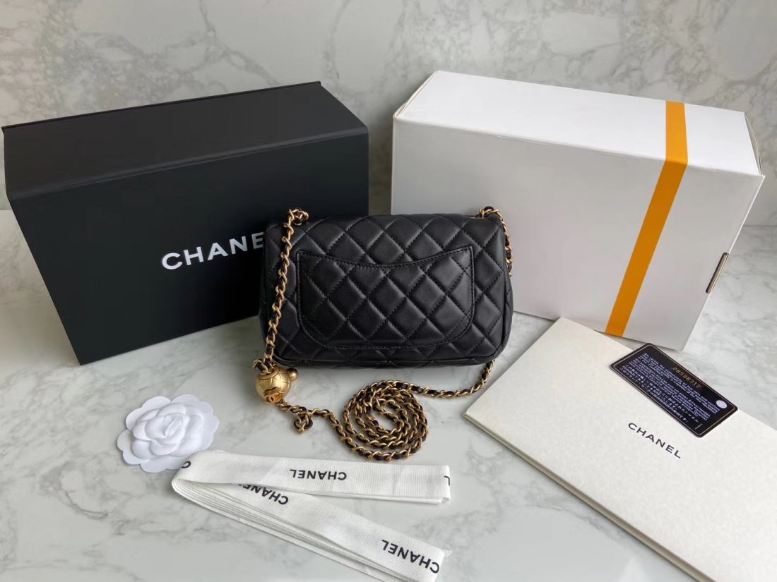 CHANEL Shoulder Flap Bag 20 cm