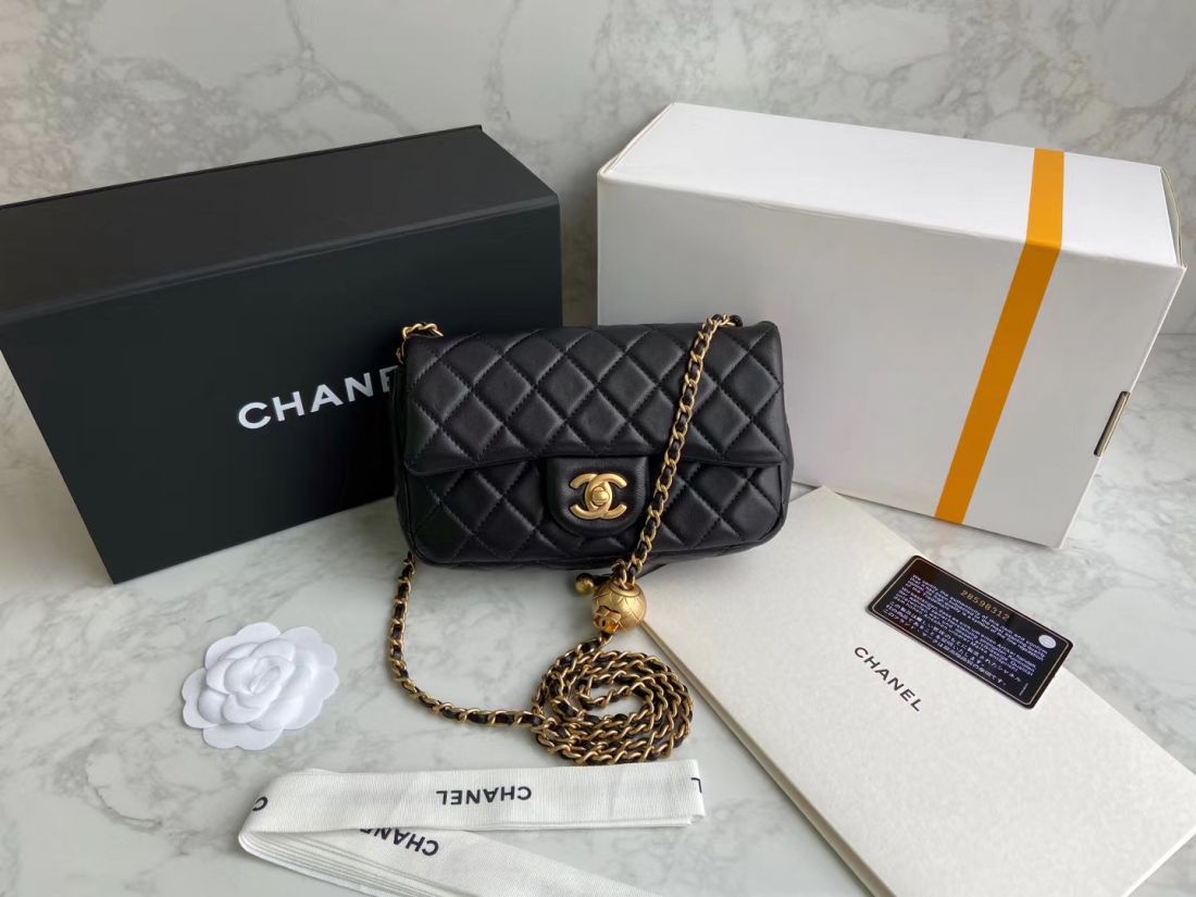 CHANEL Shoulder Flap Bag 20 cm