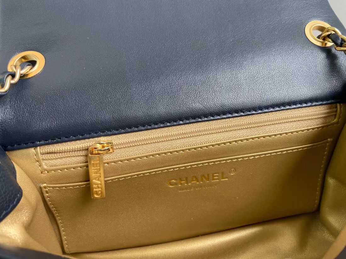 CHANEL Shoulder Flap Bag 20 cm