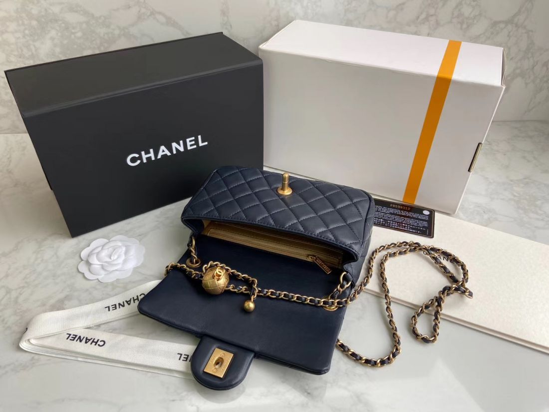 CHANEL Shoulder Flap Bag 20 cm