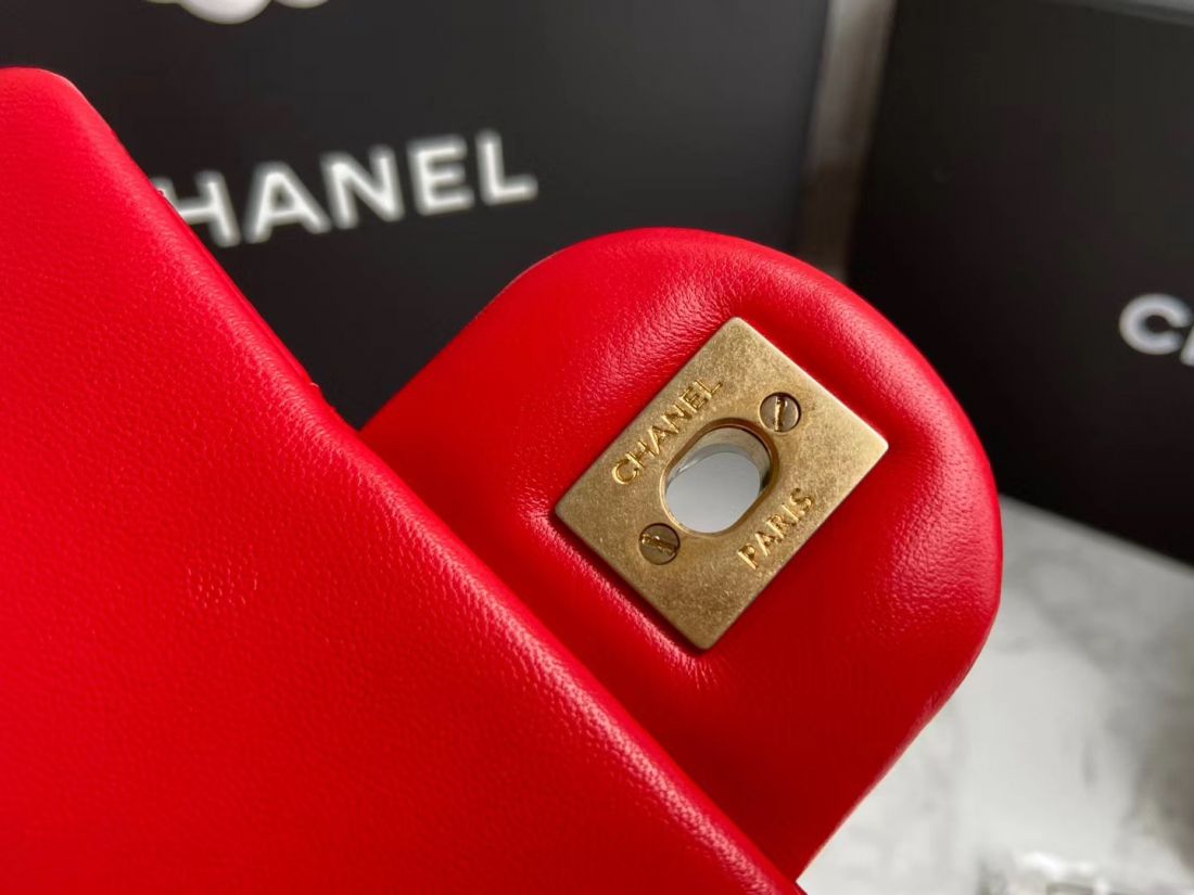 CHANEL Shoulder Flap Bag 18 cm