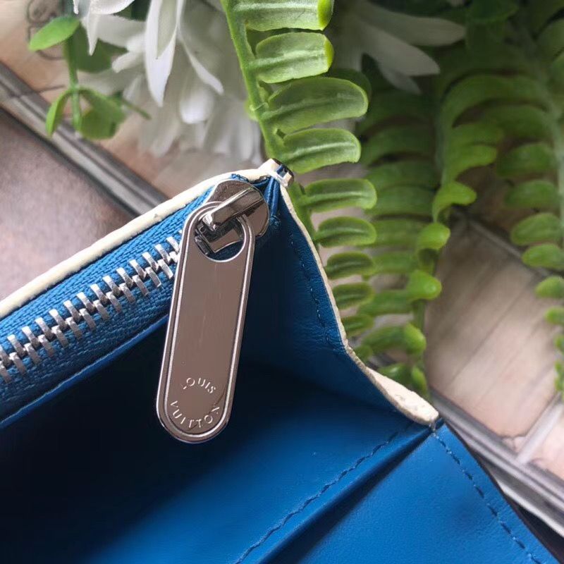 Кошелек Louis Vuitton Iris Compact