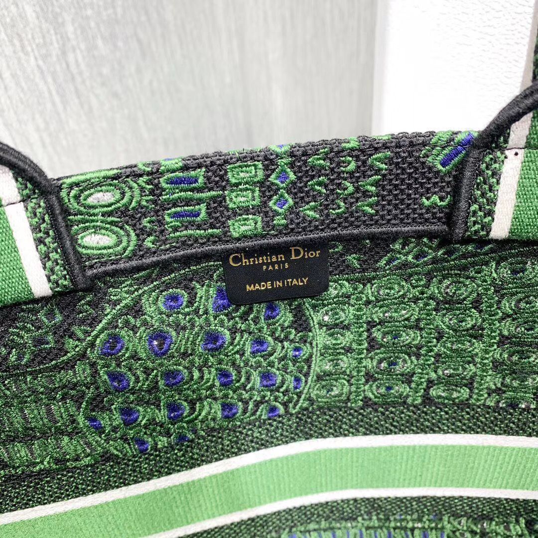 Dior Tote Book 41 cm