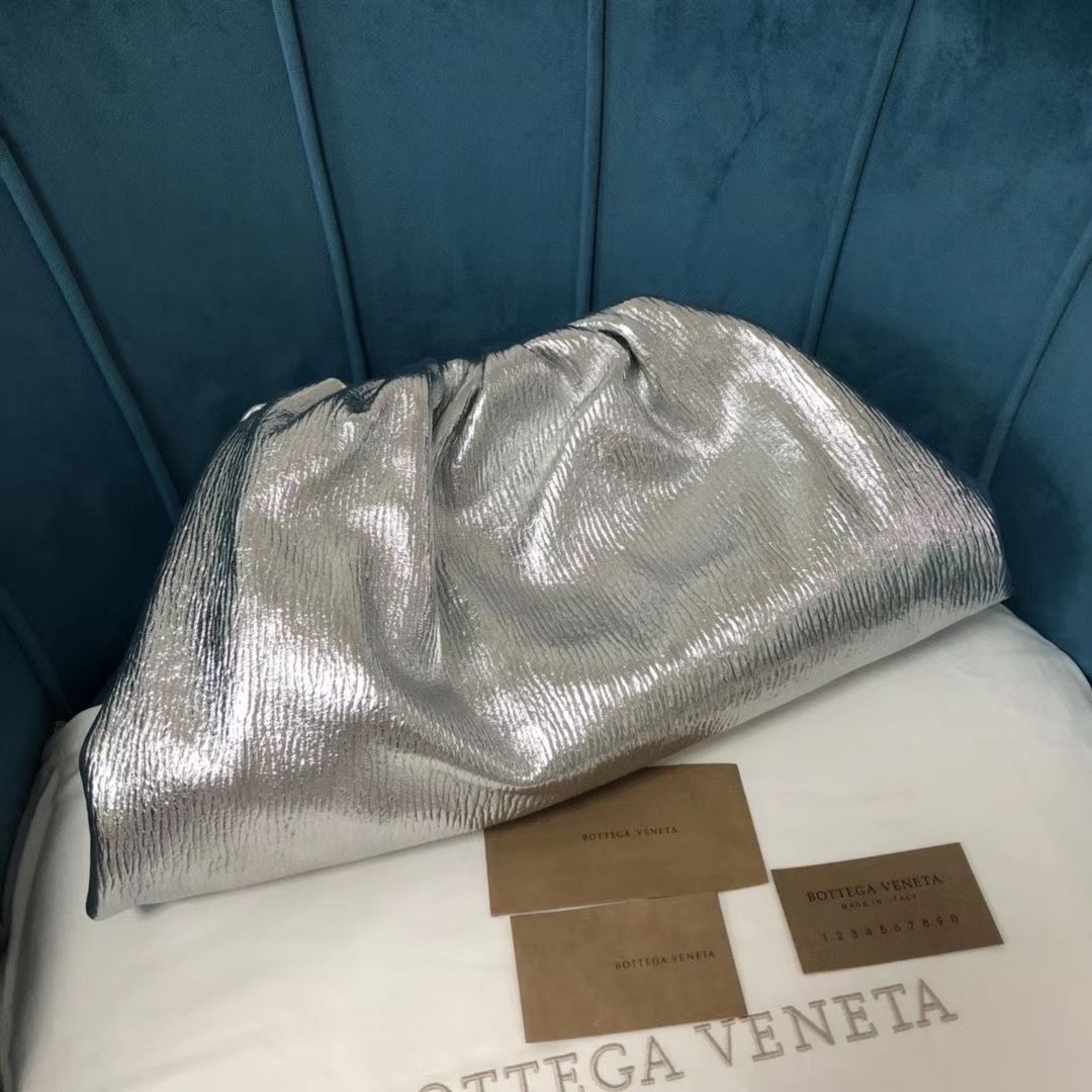 Bottega Veneta The Pouch 38 cm