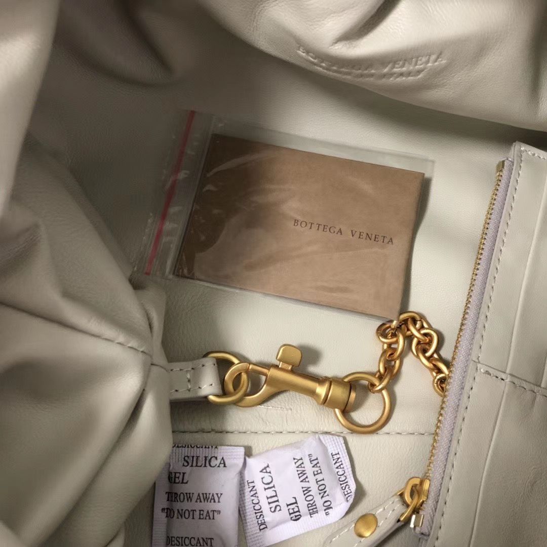 Bottega Veneta The Pouch 38 cm