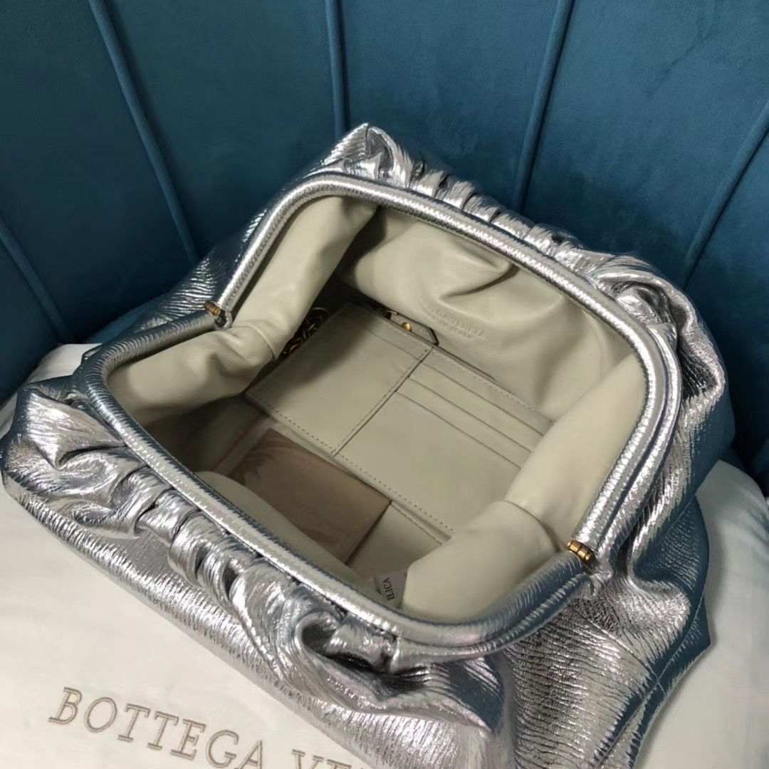 Bottega Veneta The Pouch 38 cm