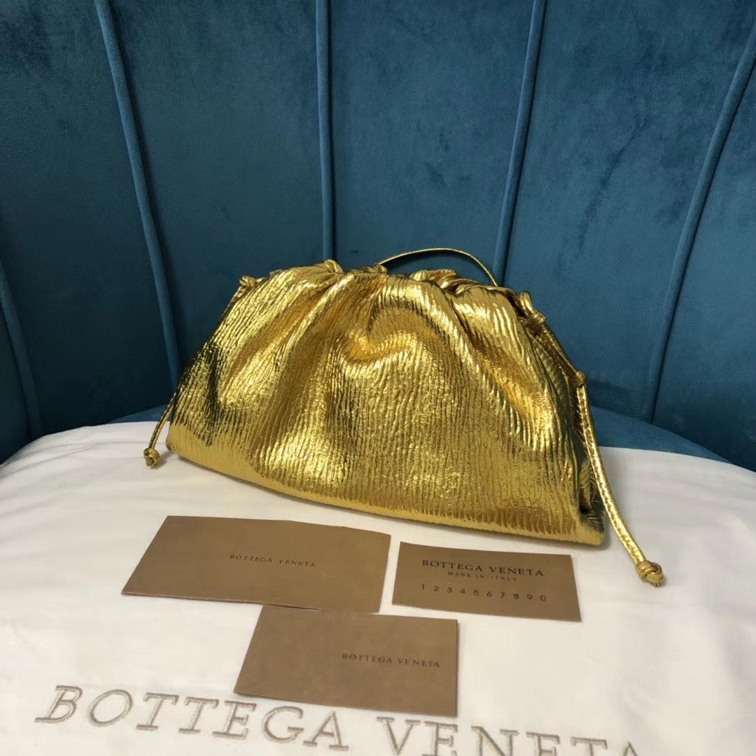 Bottega Veneta The Pouch 22 cm