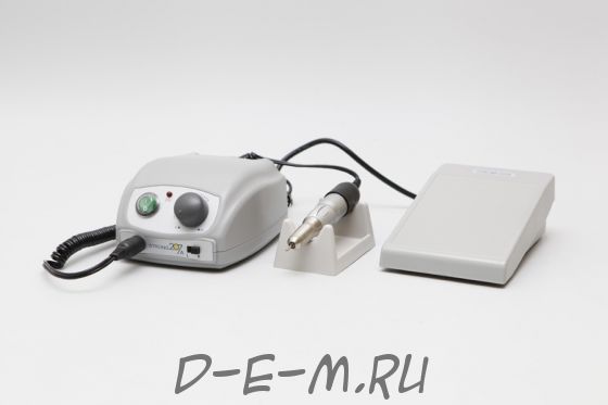 Маникюрный аппарат Strong 207A/120 с педалью
