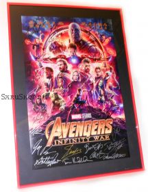 Автографы: Мстители: Война бесконечности. (Avengers: Infinity War). 33 подписи. Редкость!