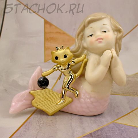 Брошь "Кошечка играет в боулинг" (Danecraft США)