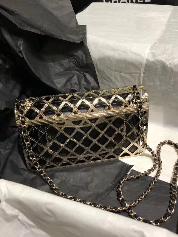 Chanel 18cm