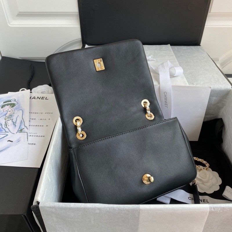 CHANEL Small Flap Bag 22*15.5*9 cm