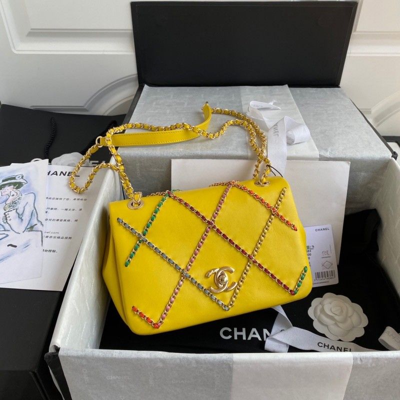 CHANEL Small Flap Bag 22*15.5*9 cm