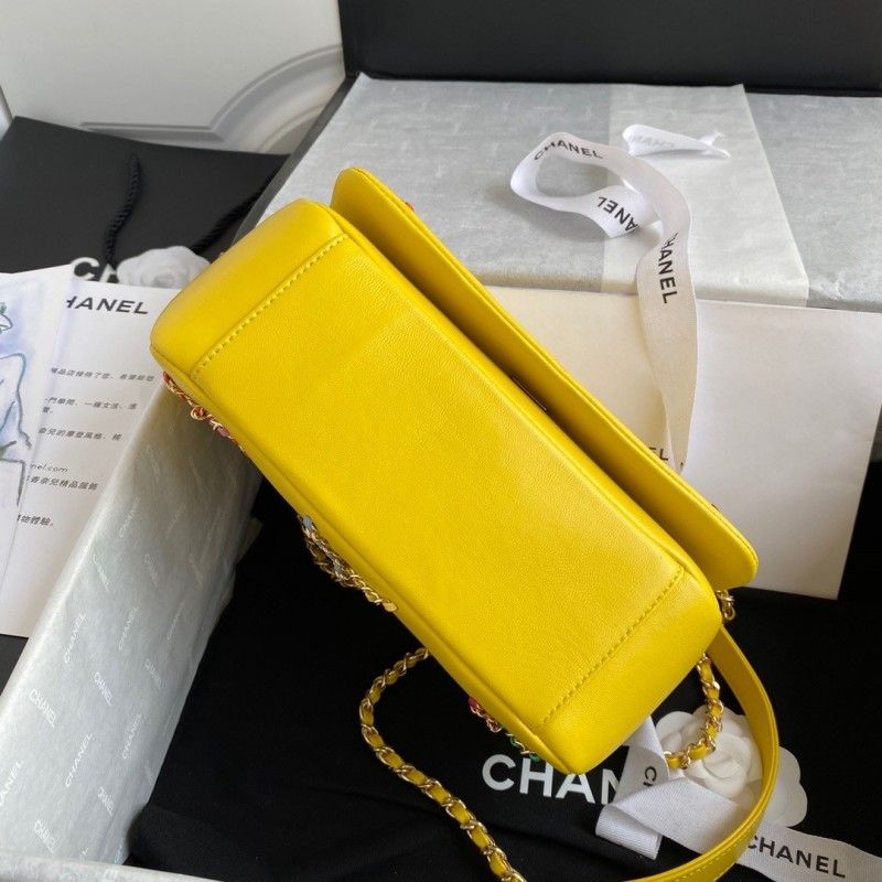 CHANEL Small Flap Bag 22*15.5*9 cm