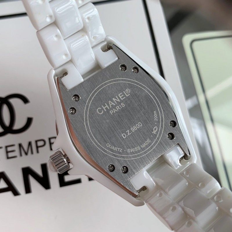 Часы CHANEL J12