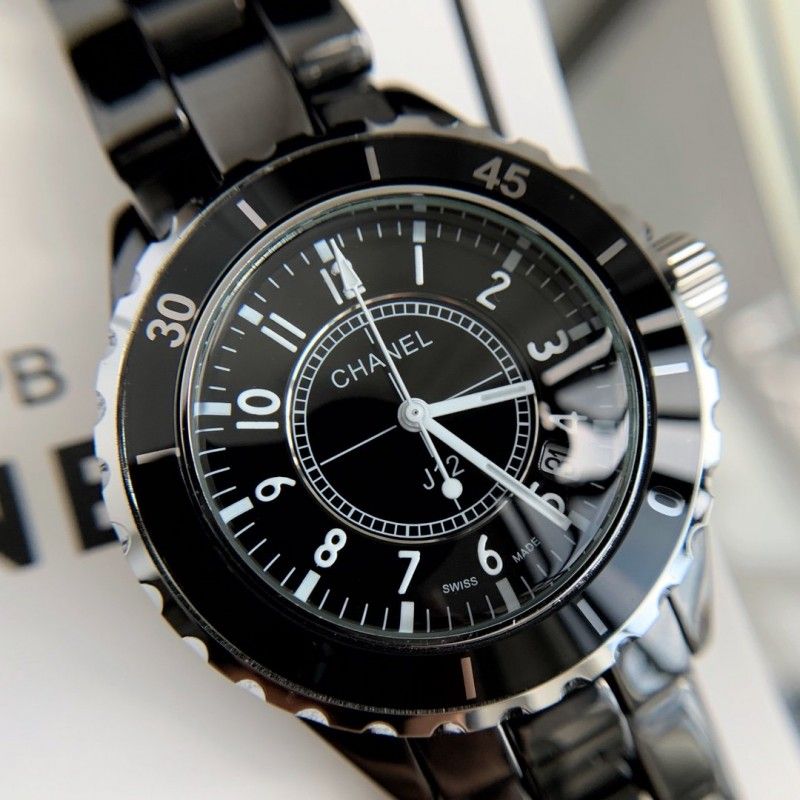 Часы CHANEL J12